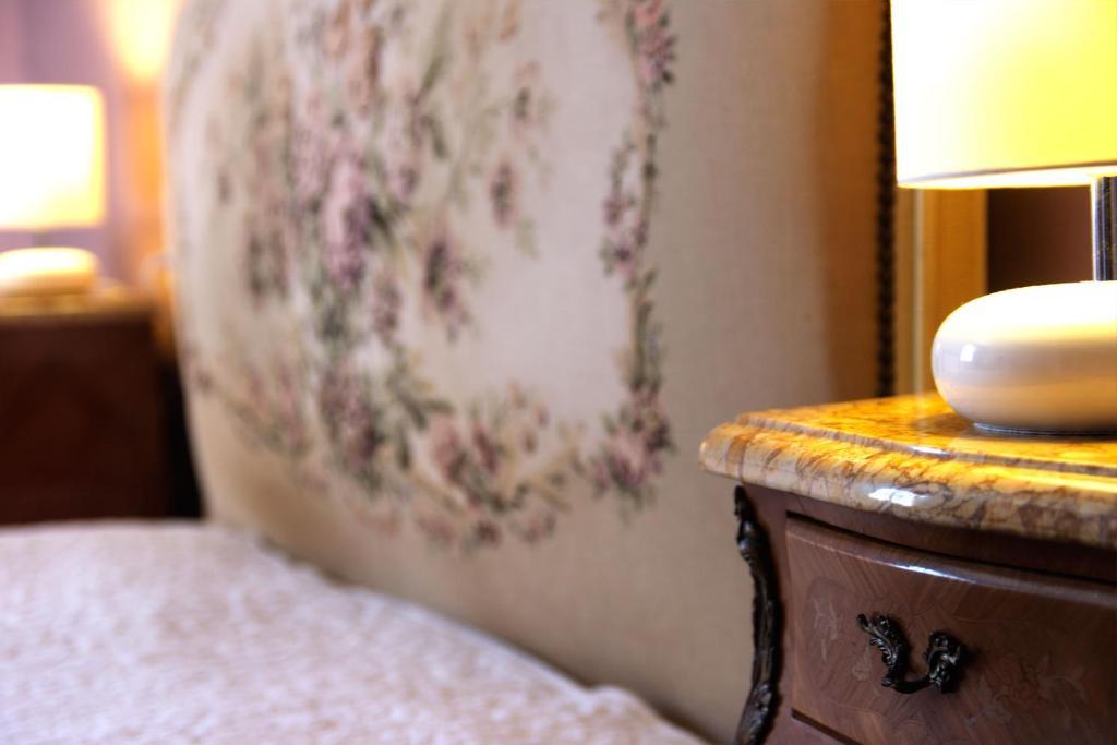 Hotel Du Cheval Blanc Saint-Rémy-de-Provence 部屋 写真