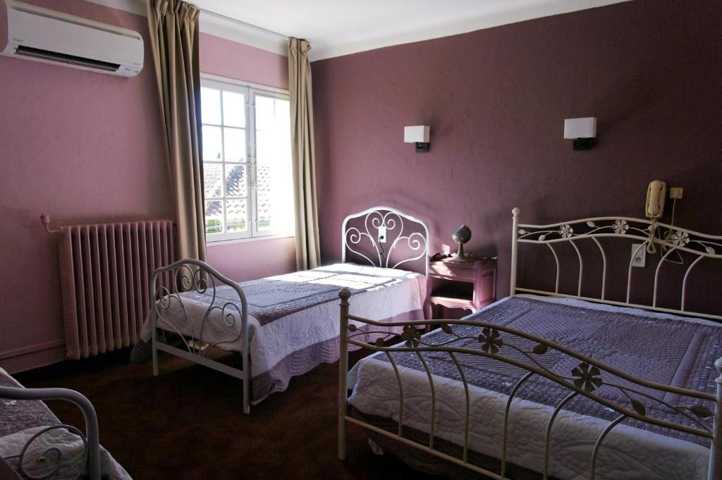 Hotel Du Cheval Blanc Saint-Rémy-de-Provence エクステリア 写真