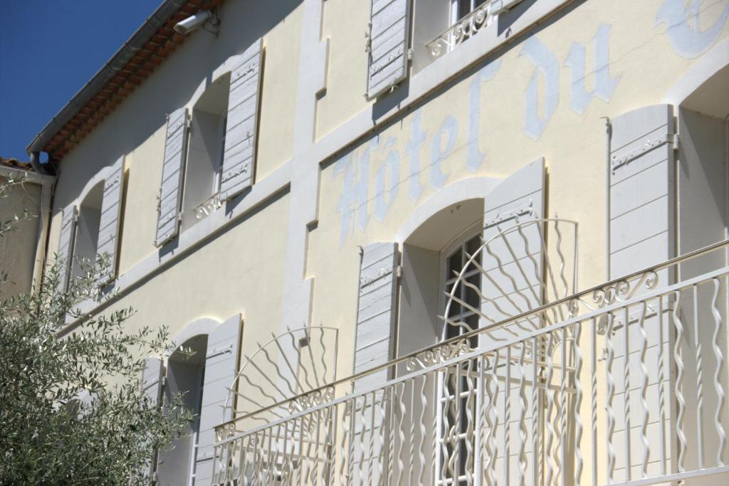 Hotel Du Cheval Blanc Saint-Rémy-de-Provence エクステリア 写真
