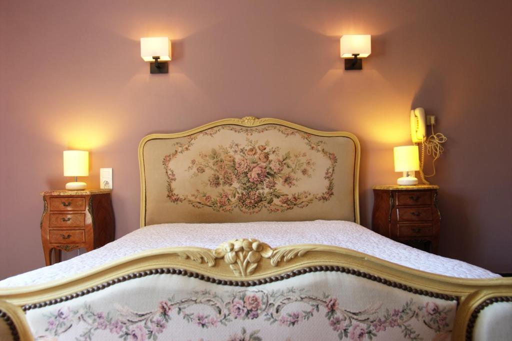 Hotel Du Cheval Blanc Saint-Rémy-de-Provence エクステリア 写真
